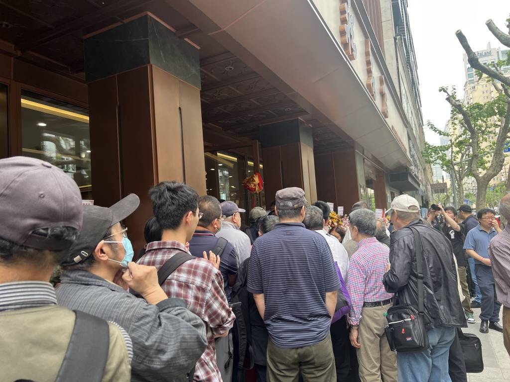 上海古籍书店重新开卷在这里淘旧书获新知(图1)